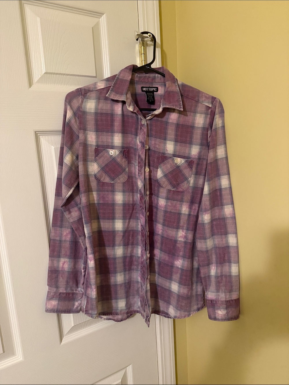 Hot Topic Purple Plaid Button-Up Women's Shirt